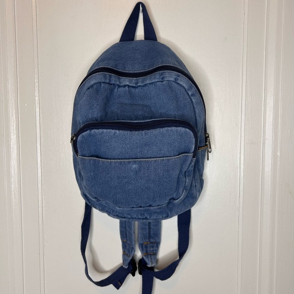 🆕 Blue Denim Backpack - Picture 2 of 6